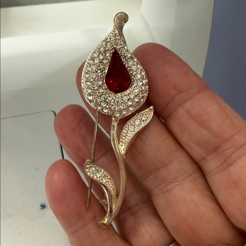 Ruby Red Rhinestone Rose Flower Brooch 2.5 Inch - Picture 3 of 6
